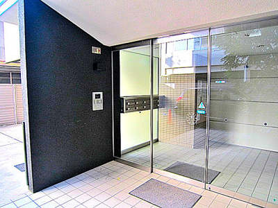 【エントランス】 | クロツヴィア桜塚