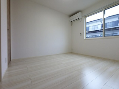 【洋室】 | フェアビアンカ | 北西・洋室