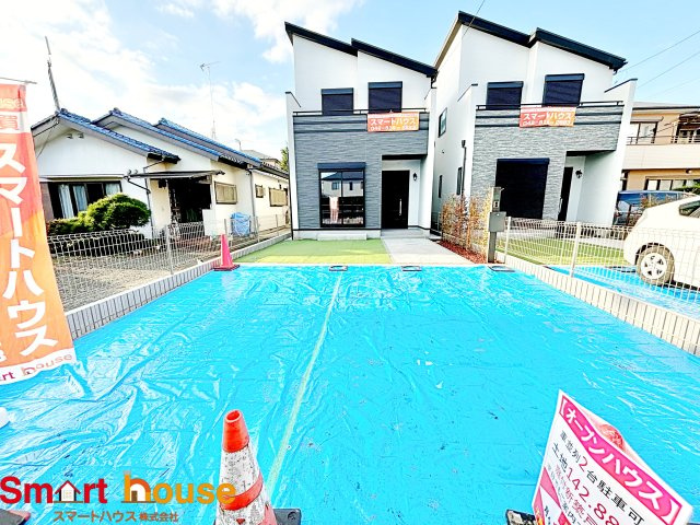 相模原市南区豊町　新築２棟の外観