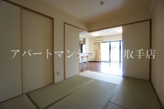 ロータリーパレス取手の和室