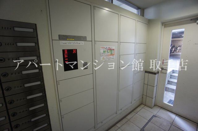 ロータリーパレス取手のエントランス