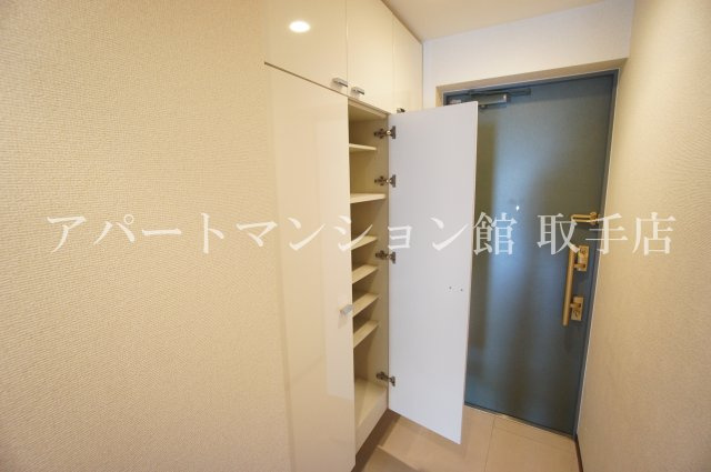 ロータリーパレス取手の玄関