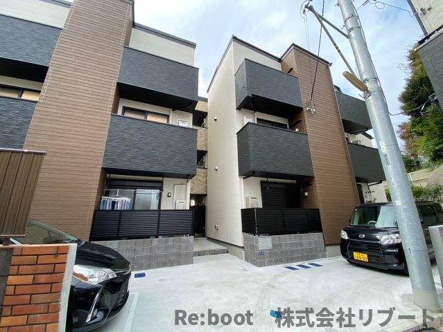 中山パークスイートの外観