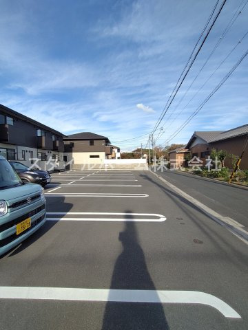 SECONDライムの駐車場