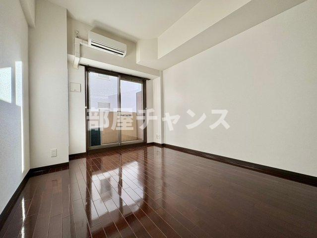 ライジングコート名古屋駅前東の居間・リビング