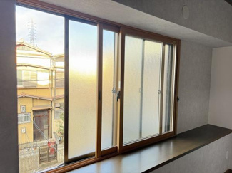 【洋室】 | 2階洋室6帖二重サッシです