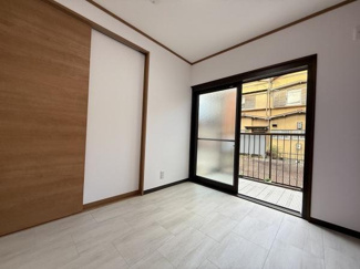 【洋室】 | 1階洋室3.5帖