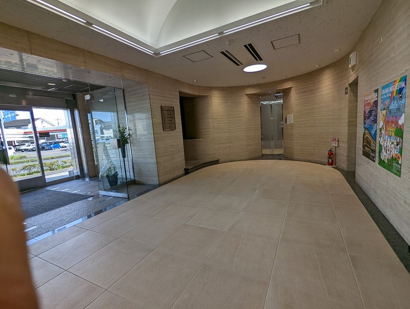 群成舎ANNEX　bldg.のエントランス