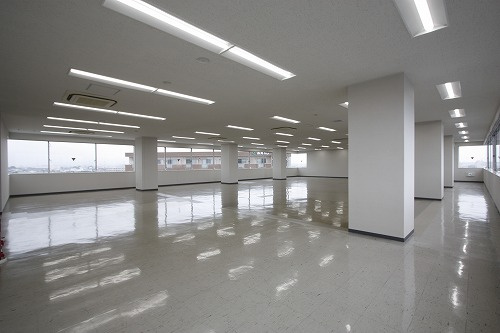 群成舎ANNEX　bldg.のロビー