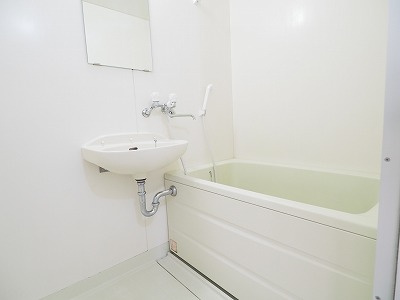 ニューシティーFの浴室