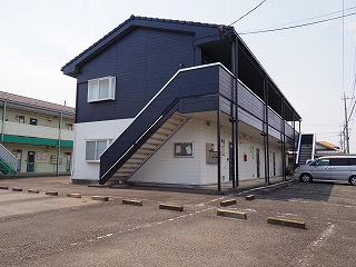 ニューシティーFの外観