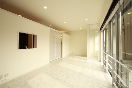 First　ancｈorのロビー