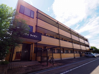 ダンディライオンのエントランス