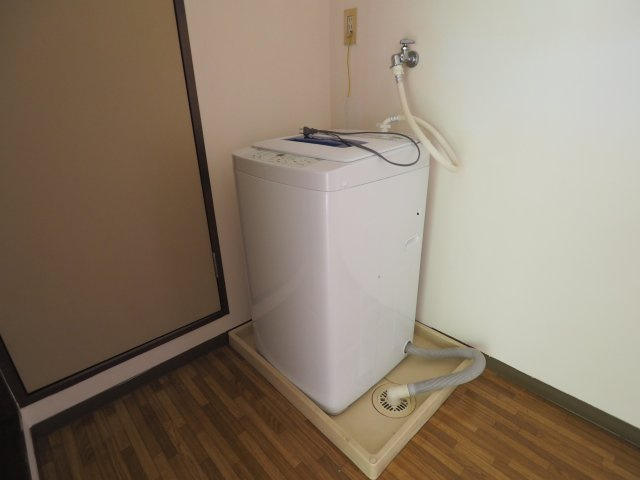 コーポラス第一の設備|室内洗濯機置き場（家電は付属しません）