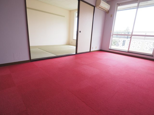 コーポラス第一の洋室|洋室と和室の２部屋あります