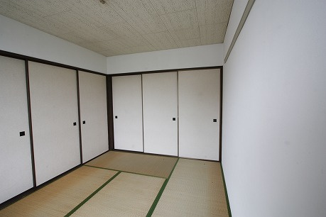 コーポラス第一の和室