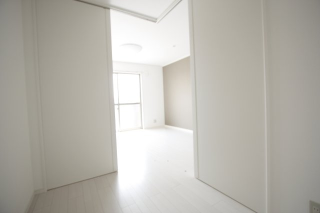 高崎市浜尻町のアパートの洋室