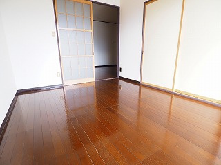 アンビアンス001の洋室