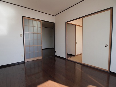 アンビアンス001の洋室