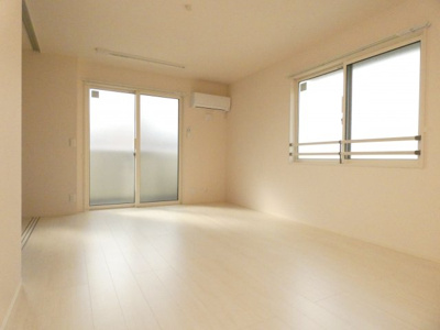 【居間・リビング】 | ルエスト・ラメールⅡ