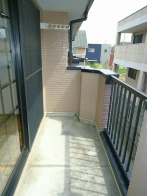 【バルコニー】 | フォレストパレス | バルコニー付きです