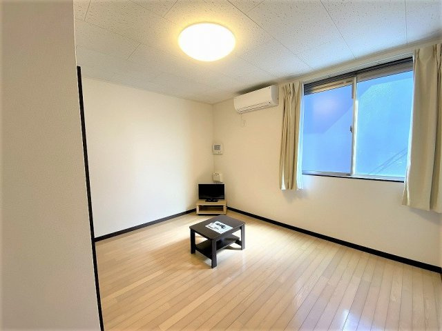 レオネクストリヴァーノームの居間・リビング|設備・仕様は号室により異なる為、現況を優先致します。