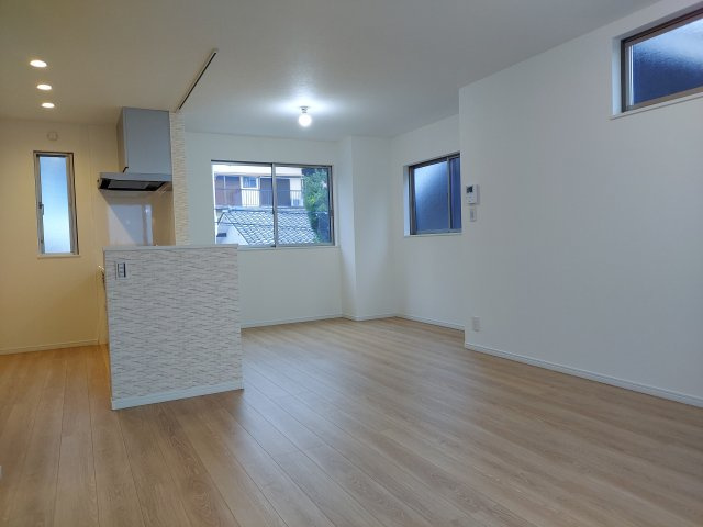 宝塚市泉ガ丘一戸建の居間・リビング