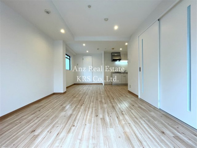 【居間・リビング】 | ストークアパートメント南堀江 | 広々15帖のLDK！