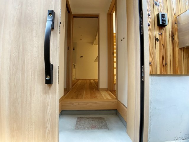 貸戸建　中京区姉小路通堀川東入鍛冶町の玄関