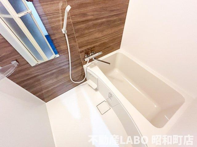 Mew Style Apartmentsの浴室