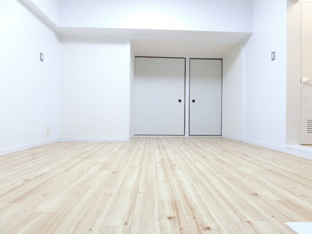 ビレッジハウス泉北栂タワーの居間・リビング