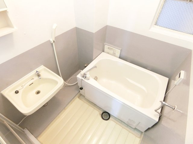 ビレッジハウス泉北栂タワーの浴室