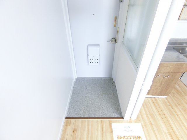 ビレッジハウス泉北栂タワーの玄関