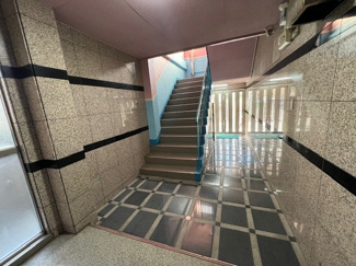 【その他共用部分】 | こちらがエントランスになります。