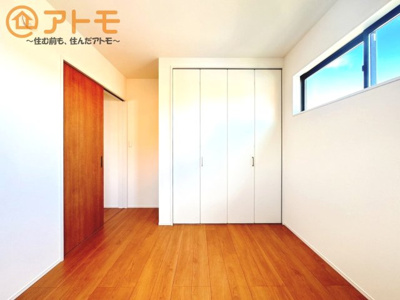 【子供部屋】 | 清水区北脇新田　新築戸建　B区画 | 壁と床がシンプルな色合いだからこそ、自分だけの空間を作れます♪