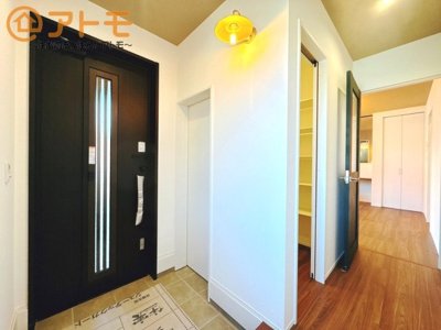 【玄関】 | 清水区北脇新田　新築戸建　B区画 | 玄関は収納付きで使い勝手良好♪見た目もすっきり♪