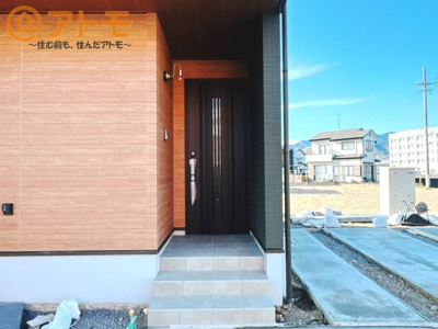 【玄関】 | 清水区北脇新田　新築戸建　B区画 | ダブルロックで防犯性が高い玄関ドアです！