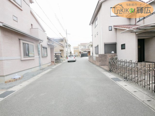 【前面道路含む現地写真】 | 姫路市飾磨区細江　中古戸建