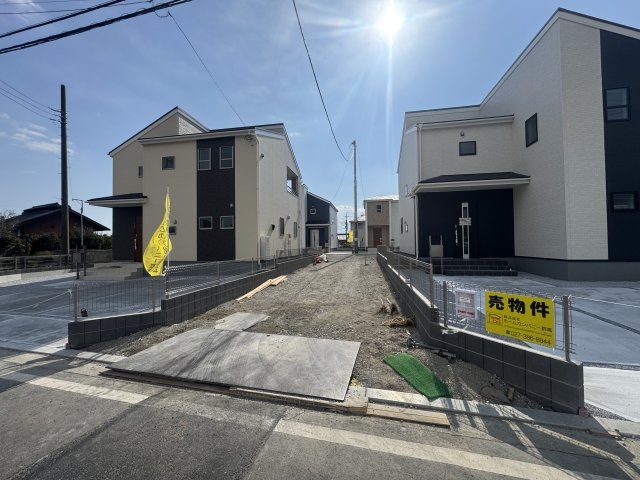 新築　高崎市正観寺町第1　Livele Garden.S　2号棟の前面道路含む現地写真|現地写真　北側接道幅員約5.5ｍ