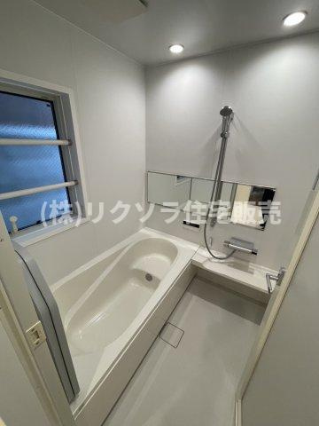 上神田２丁目　中古一戸建ての浴室|■物件内覧・資金計画相談・住宅ローン相談、リフォーム相談、お問合せ受付中■
※当日・翌日のご内覧、ご相談はお電話でのお問合せがスムーズです！