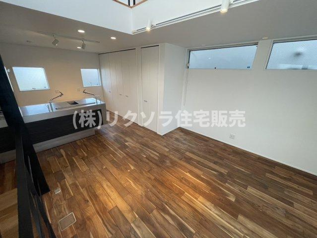 上神田２丁目　中古一戸建てのキッチン|■物件内覧・資金計画相談・住宅ローン相談、リフォーム相談、お問合せ受付中■
※当日・翌日のご内覧、ご相談はお電話でのお問合せがスムーズです！