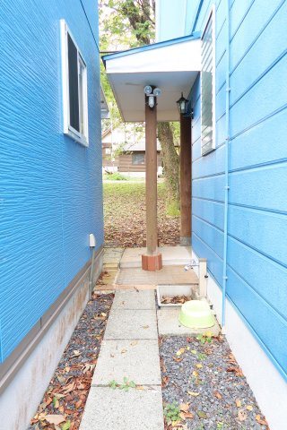 西伯郡伯耆町金屋谷岩立　中古別荘のその他|通路