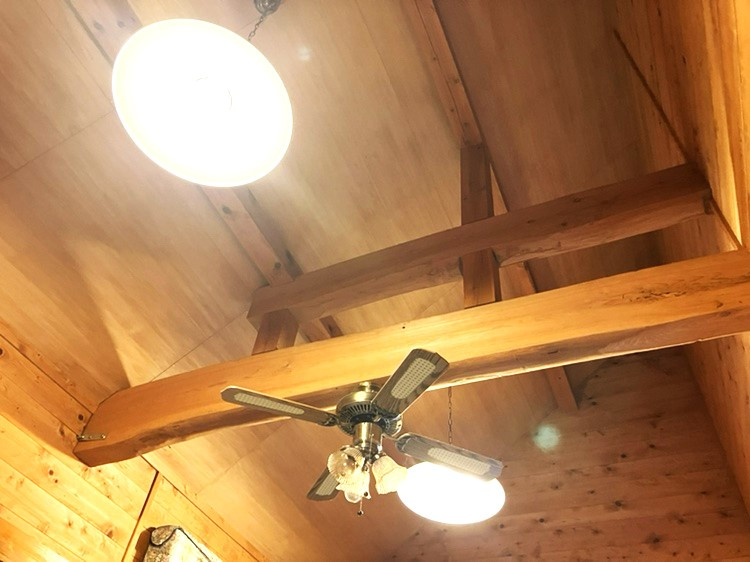 西伯郡伯耆町金屋谷岩立　中古別荘の内装