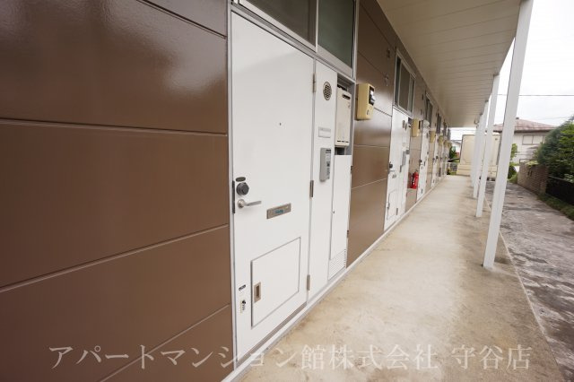 レオパレスオータム14Sのエントランス