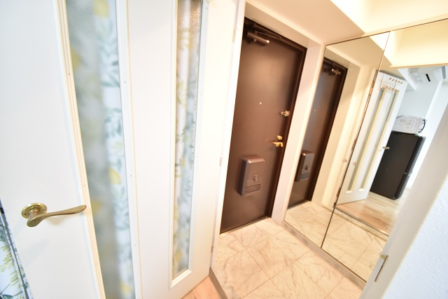 朝日プラザ呉センターコアの玄関