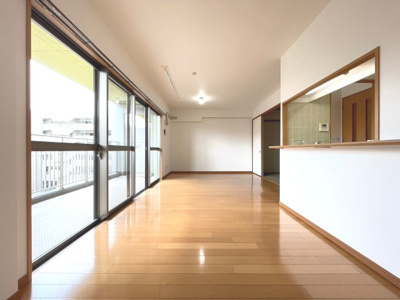 【居間・リビング】 | Minoo Hills