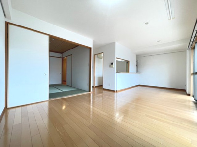 【居間・リビング】 | Minoo Hills