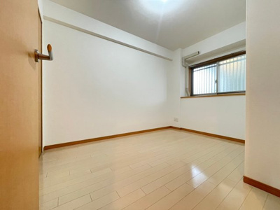 【洋室】 | Minoo Hills