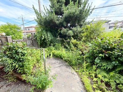 【庭】 | 高槻市弥生が丘町　中古戸建
