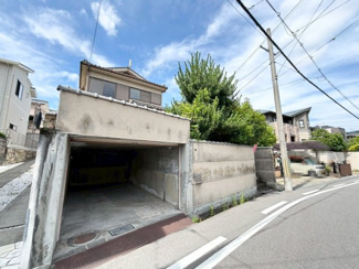 【前面道路含む現地写真】 | 高槻市弥生が丘町　中古戸建